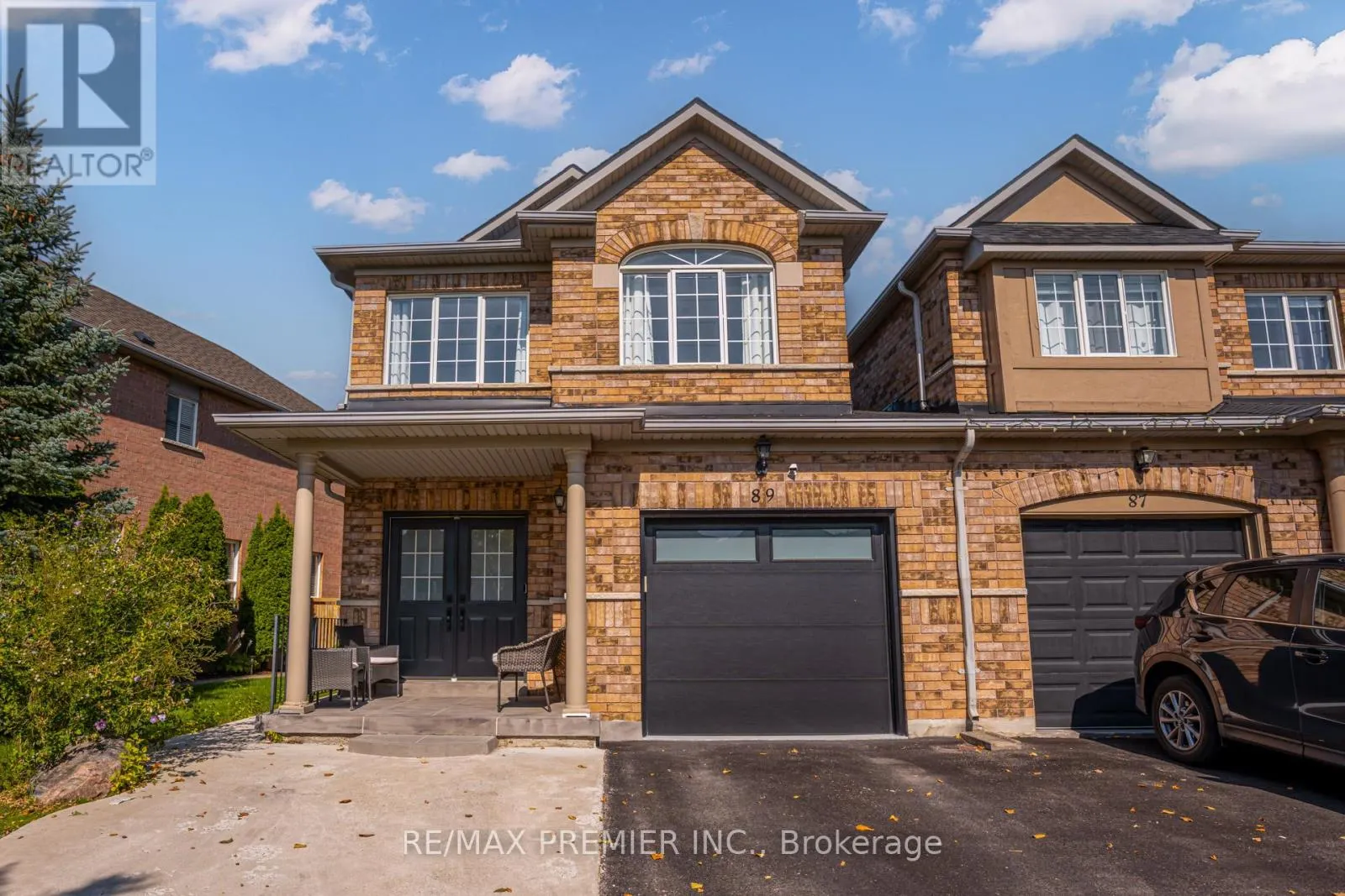 89 RONAN CRESCENT