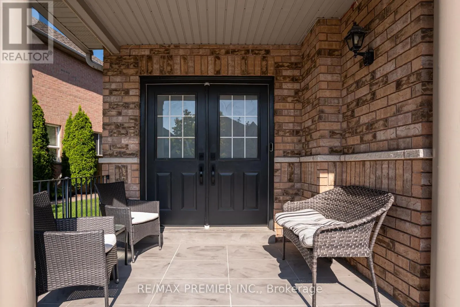 89 RONAN CRESCENT