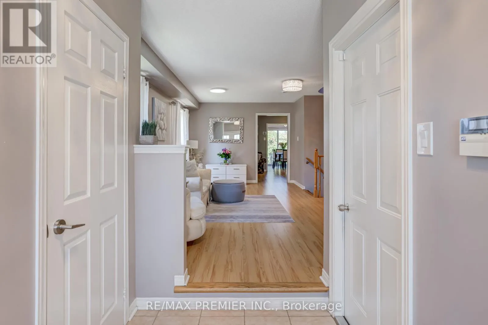 89 RONAN CRESCENT