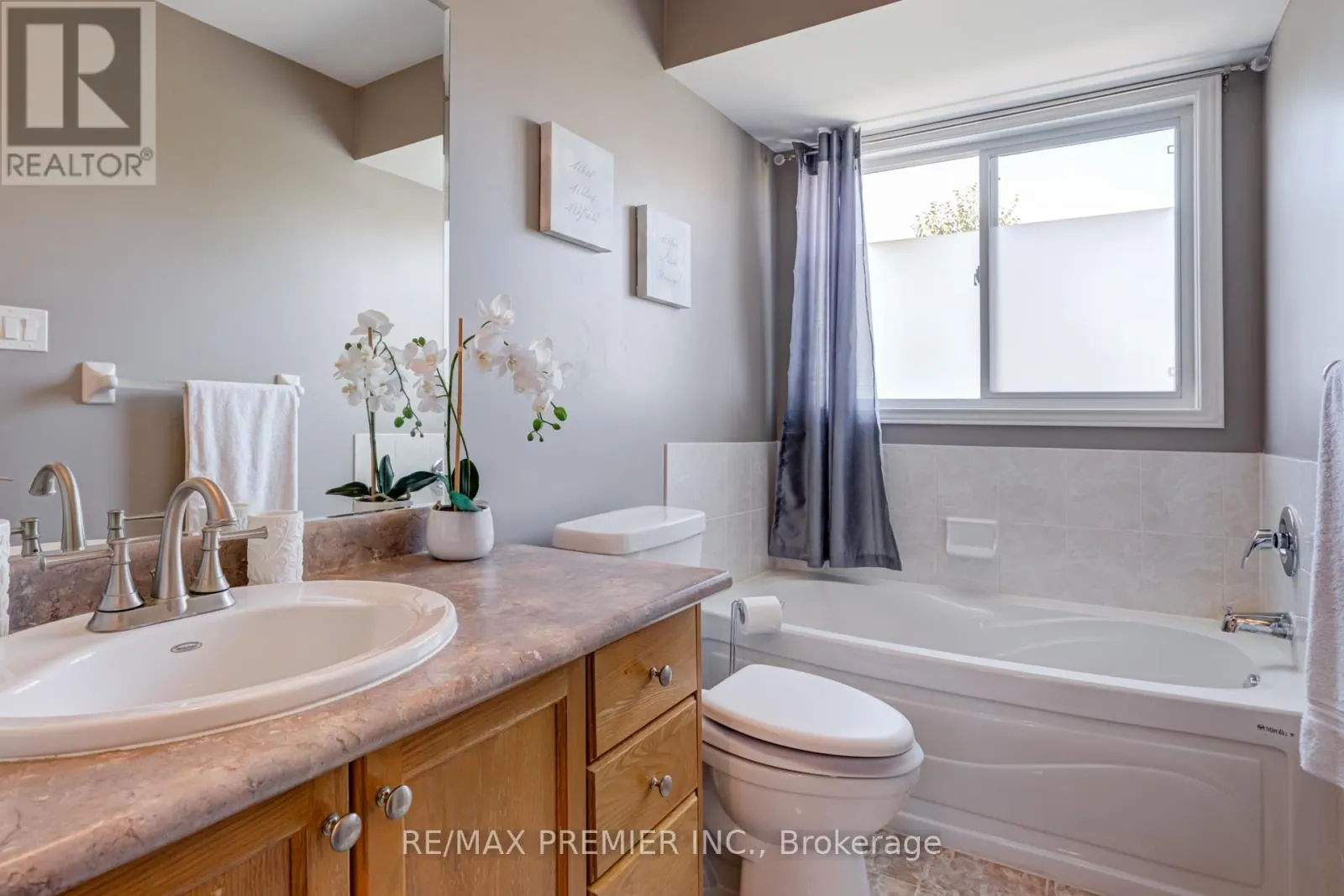 89 RONAN CRESCENT