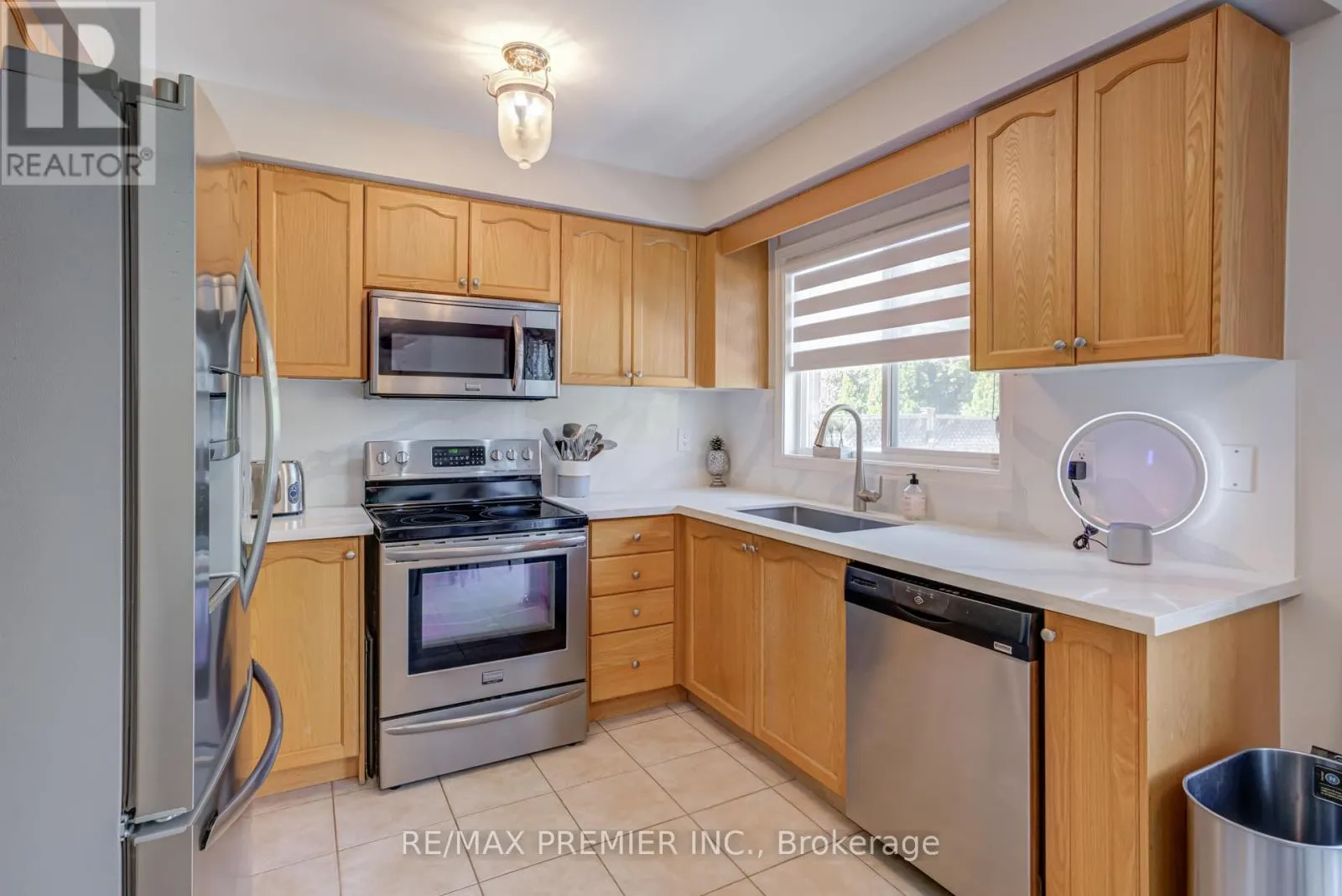 89 RONAN CRESCENT