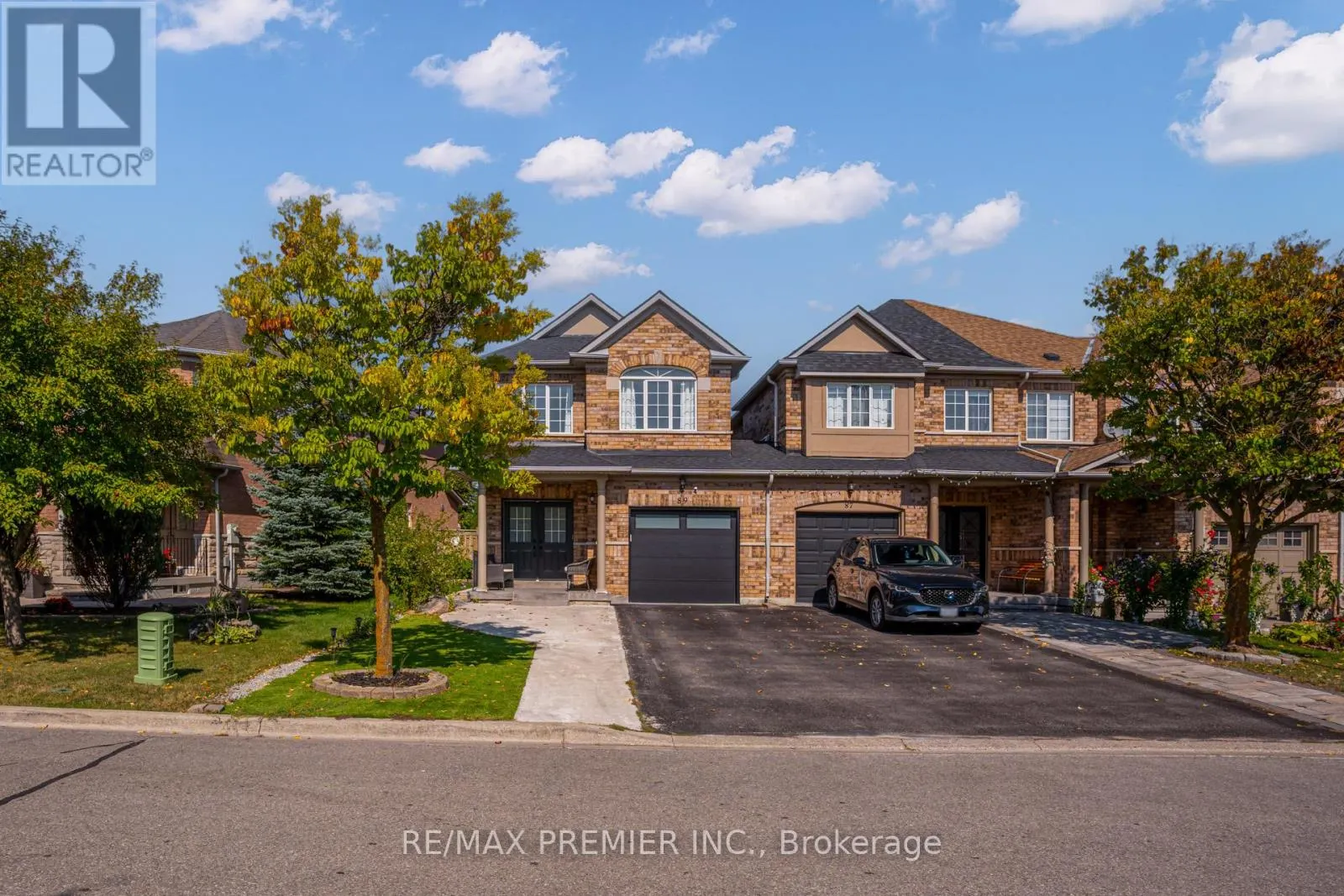 89 RONAN CRESCENT