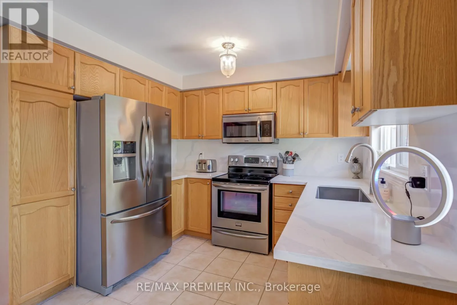 89 RONAN CRESCENT