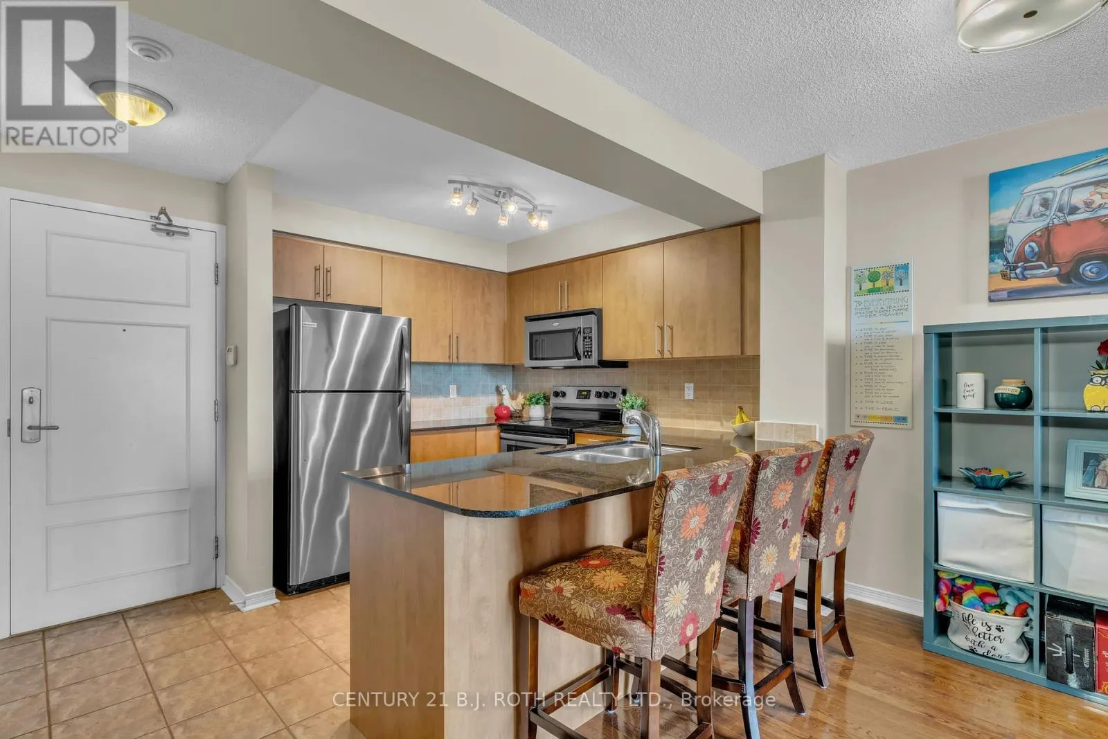 1202 - 350 RED MAPLE ROAD