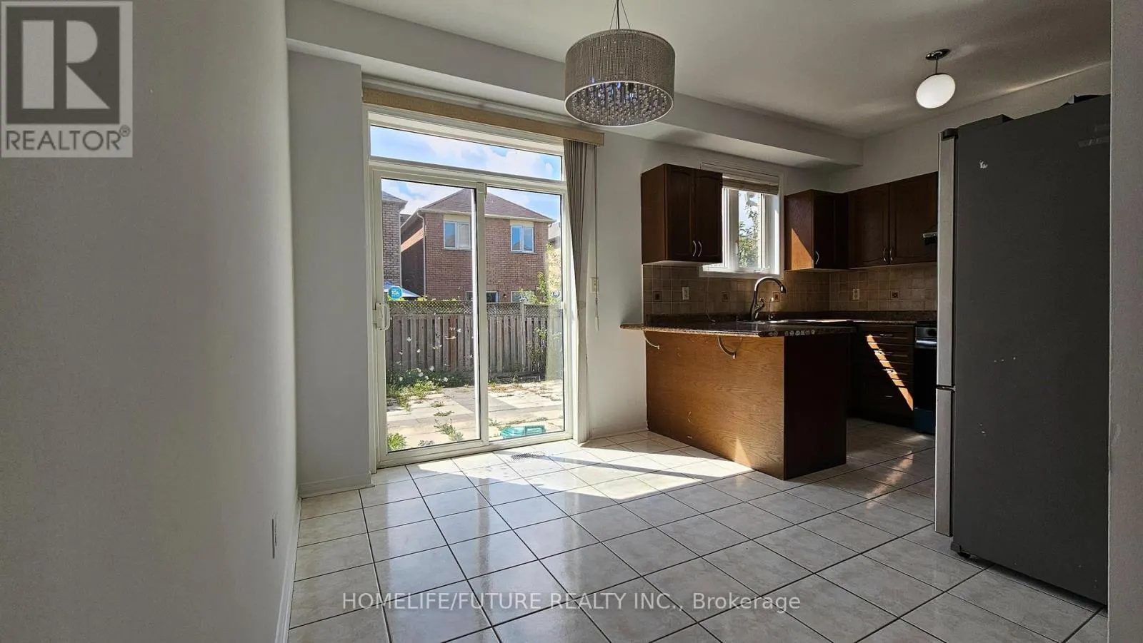 MAIN & 2 FLR - 107 JACK MONKMAN CRESCENT