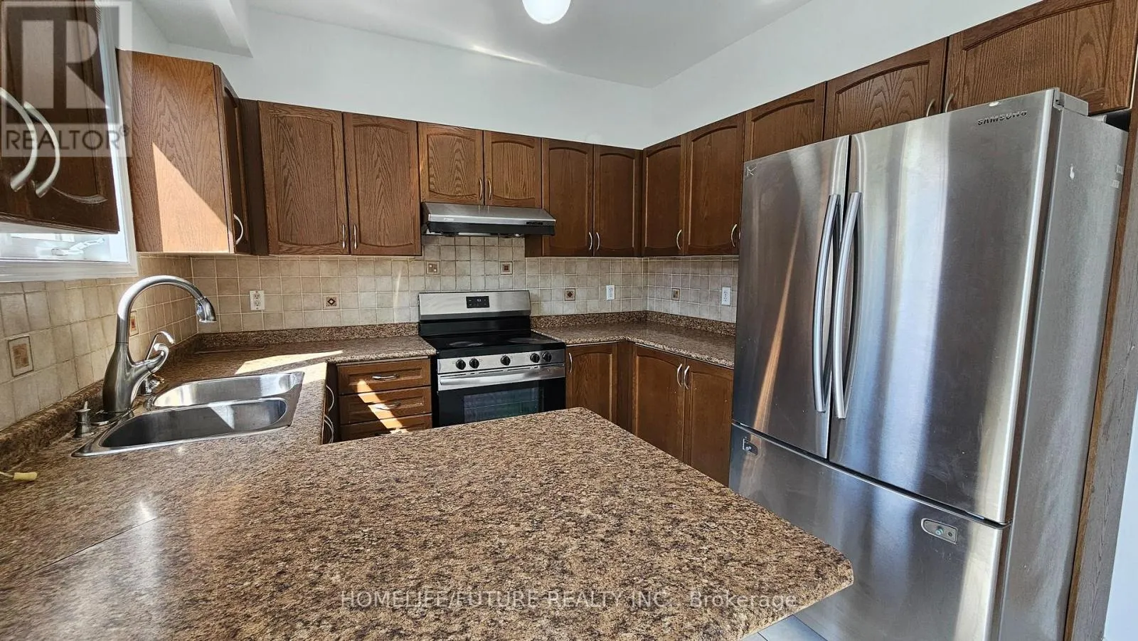MAIN & 2 FLR - 107 JACK MONKMAN CRESCENT