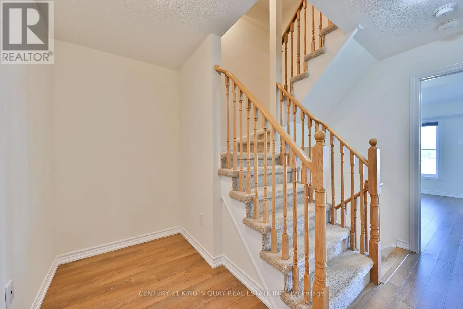 4 - 181 PARKTREE DRIVE