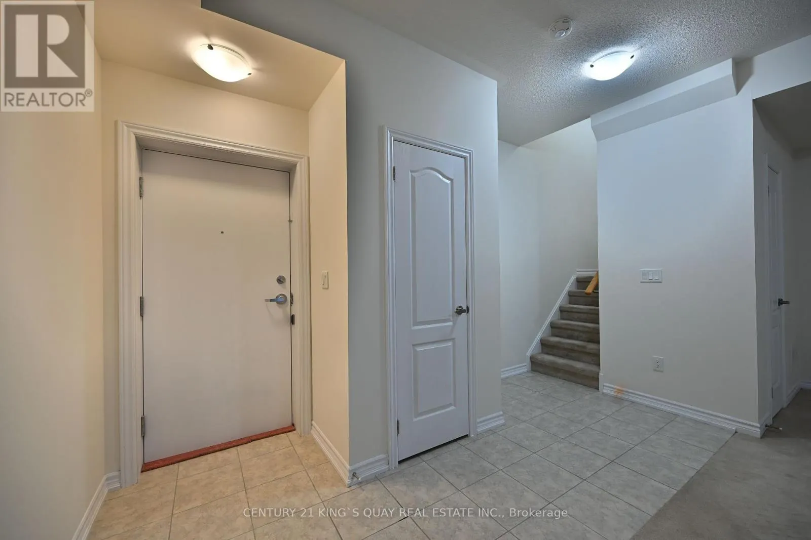 4 - 181 PARKTREE DRIVE