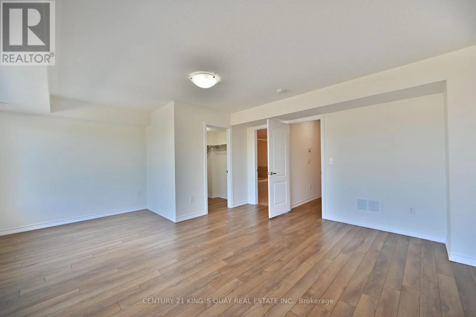 4 - 181 PARKTREE DRIVE