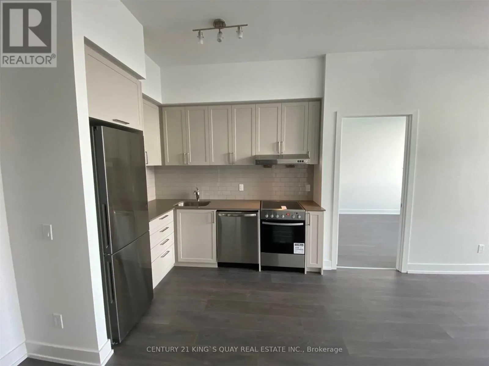 920W - 268 BUCHANAN DRIVE