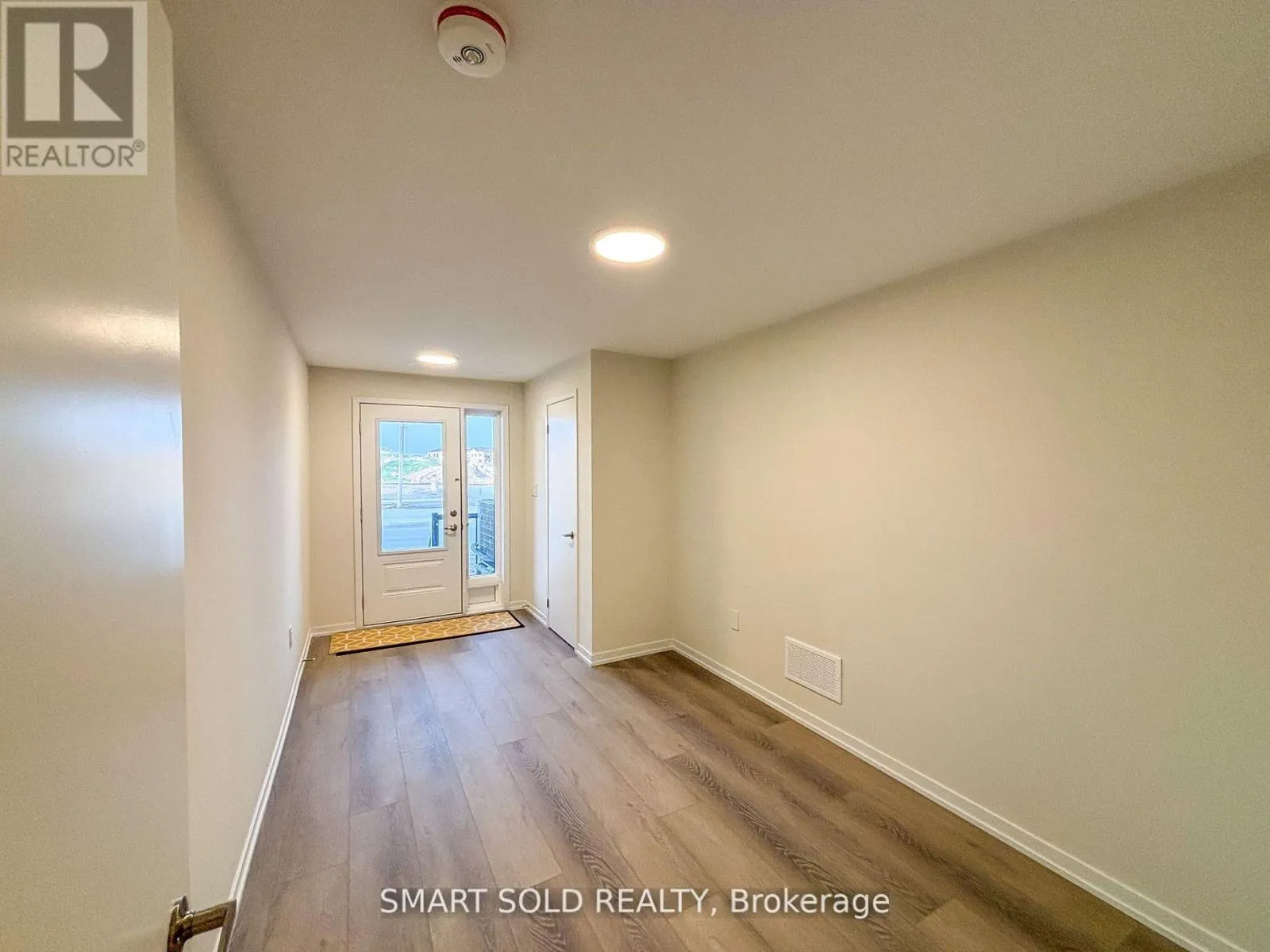 8 MATAWIN LANE