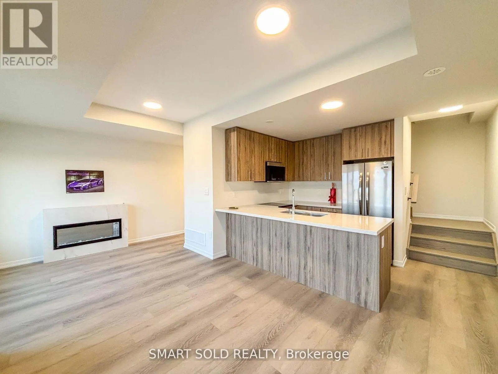 8 MATAWIN LANE