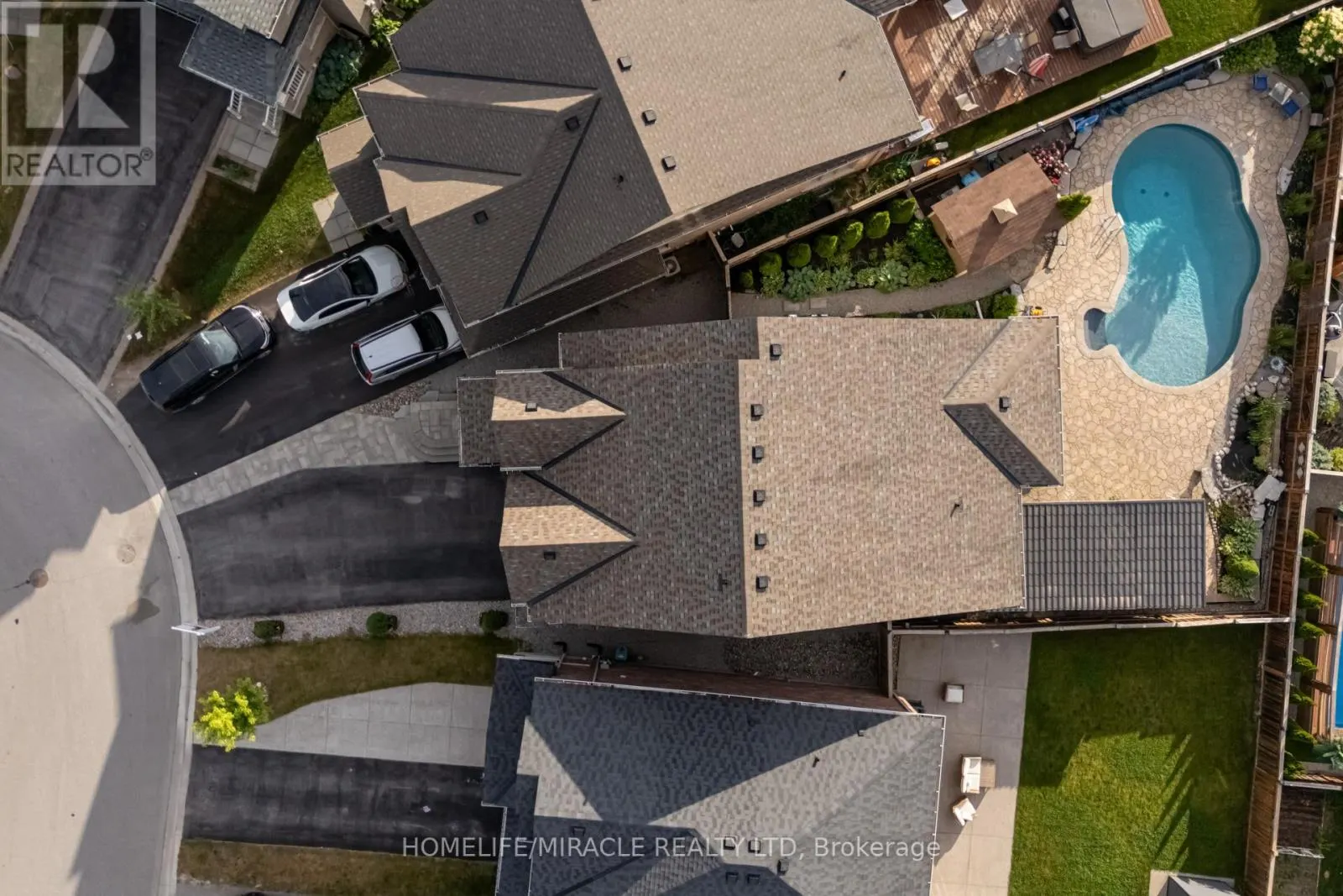 62 HOARD AVENUE N