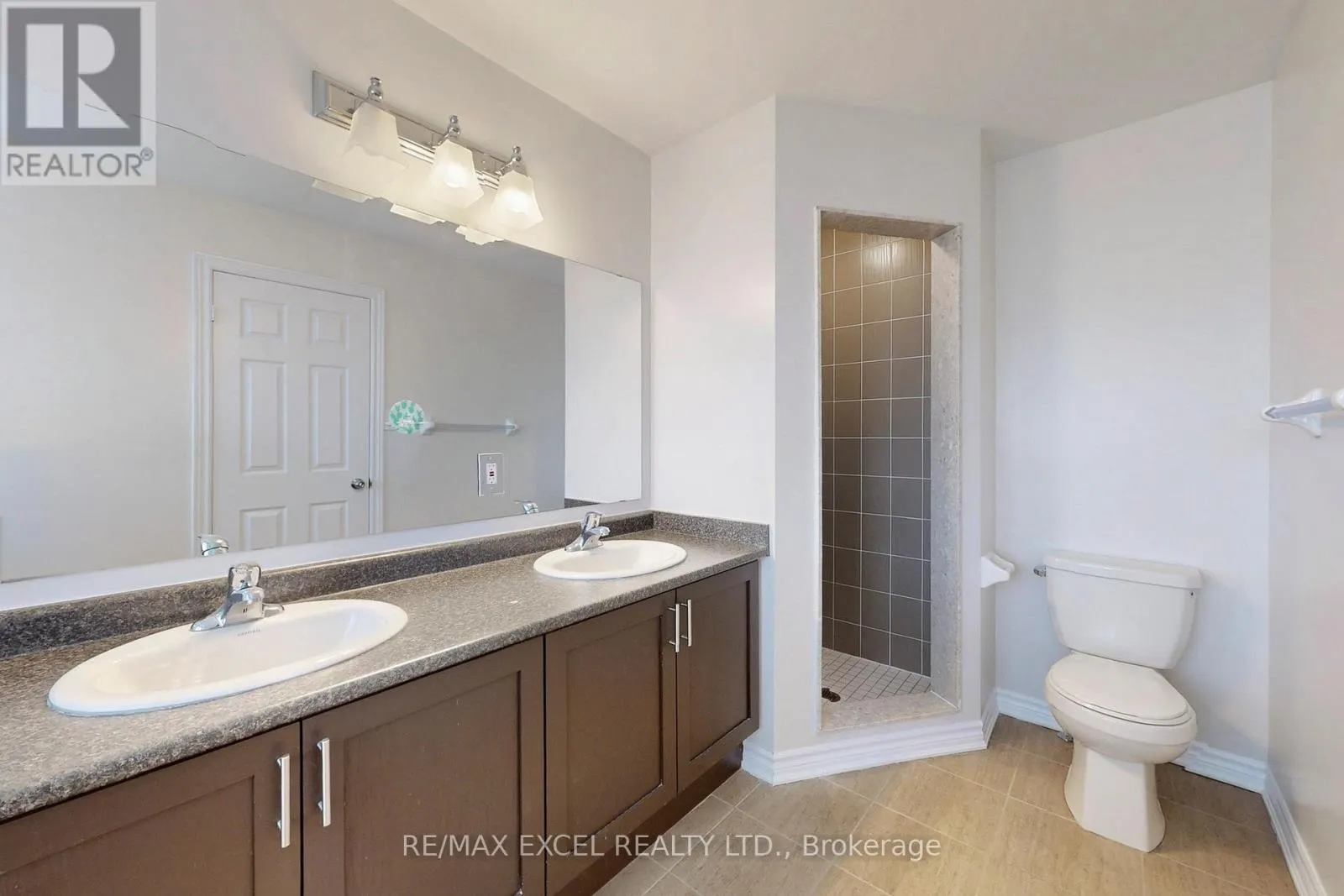 283 DUNDAS WAY