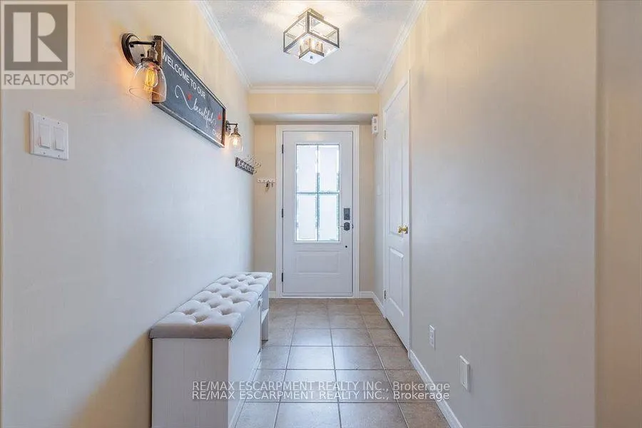 4 RUTHVEN CRESCENT