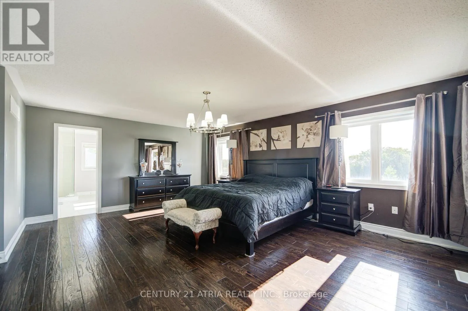 10 GLADYS ROLLING AVENUE