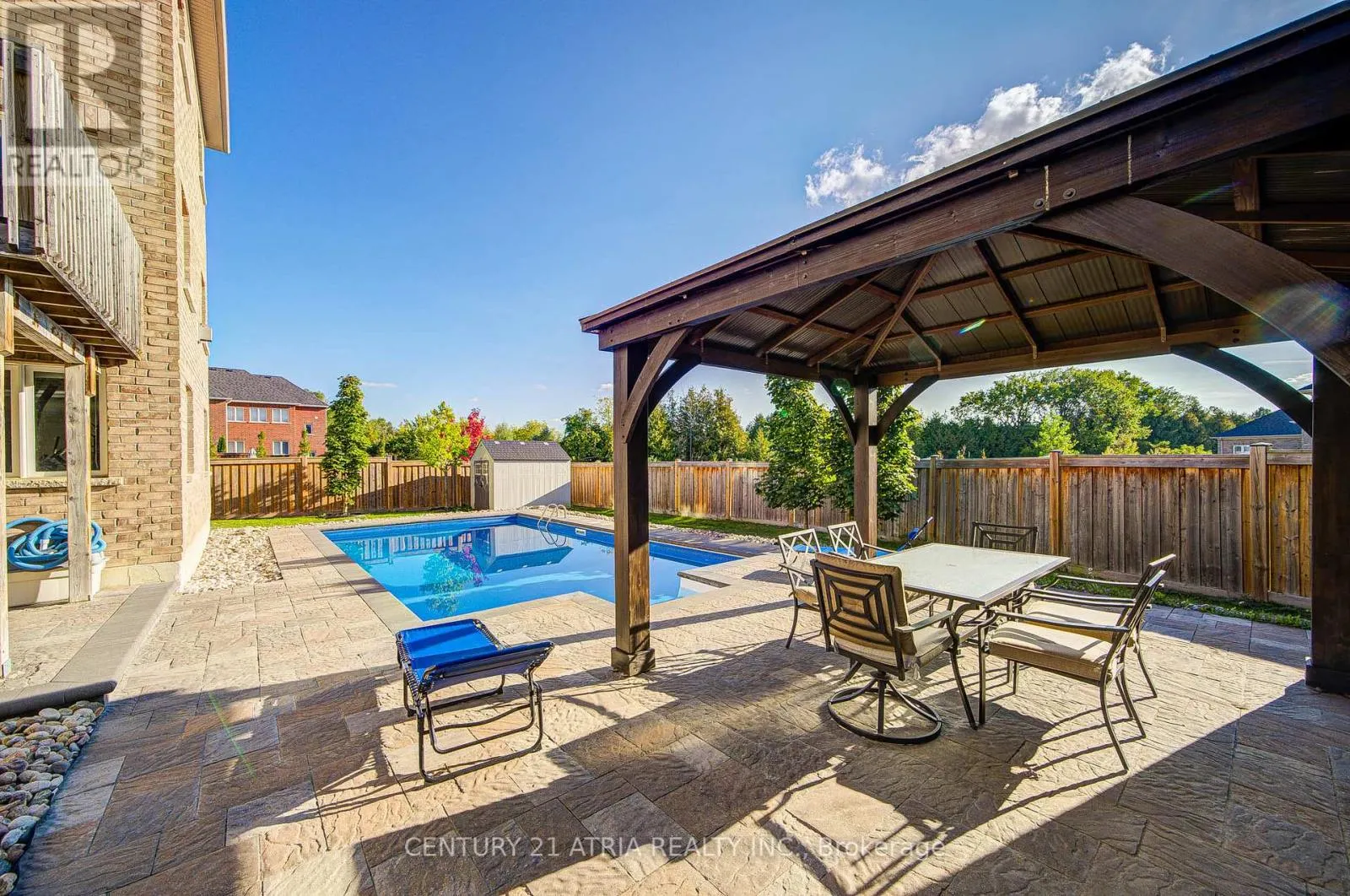 10 GLADYS ROLLING AVENUE