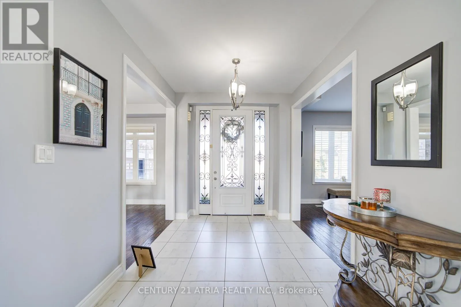 10 GLADYS ROLLING AVENUE