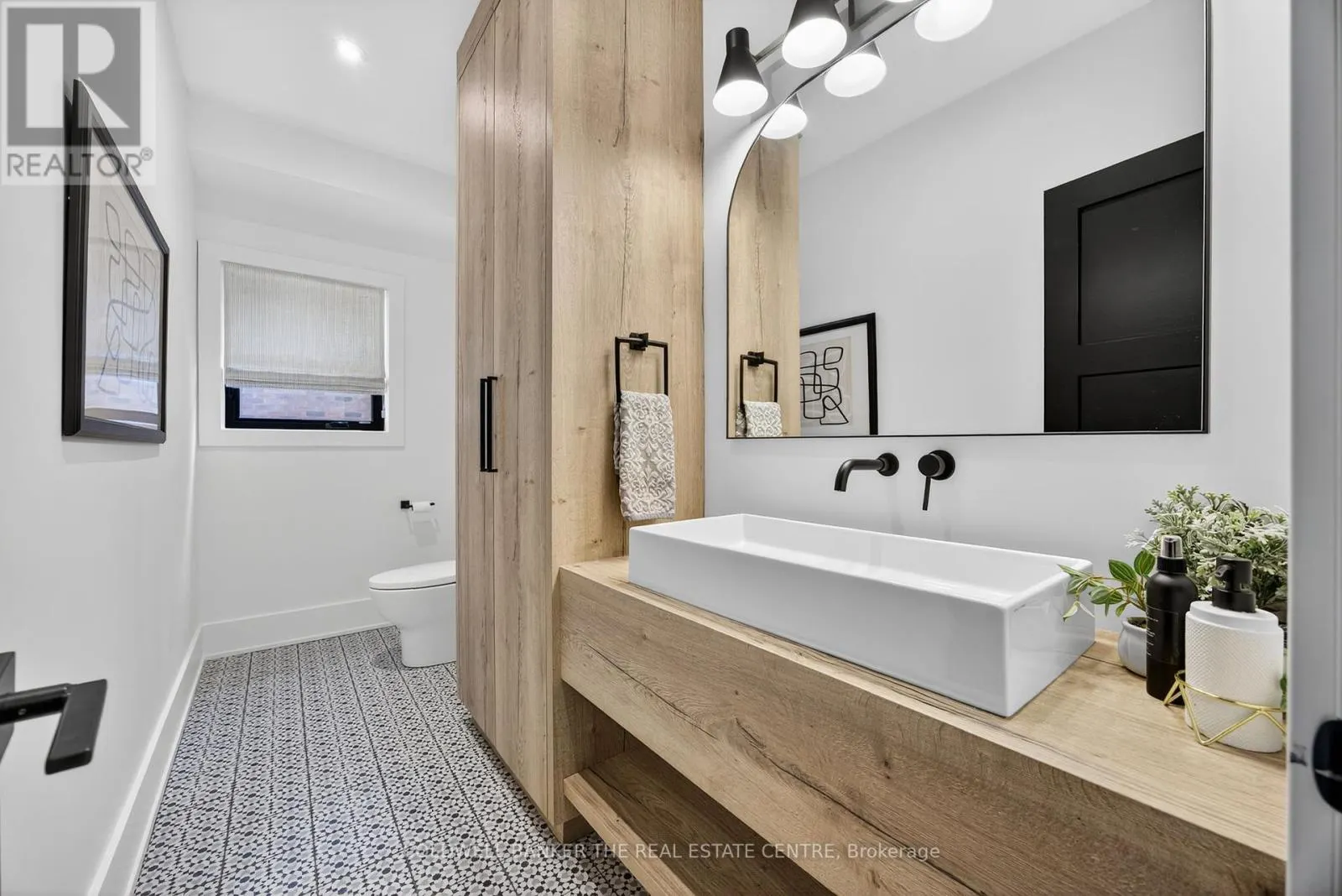 241 WOODMOUNT PLACE