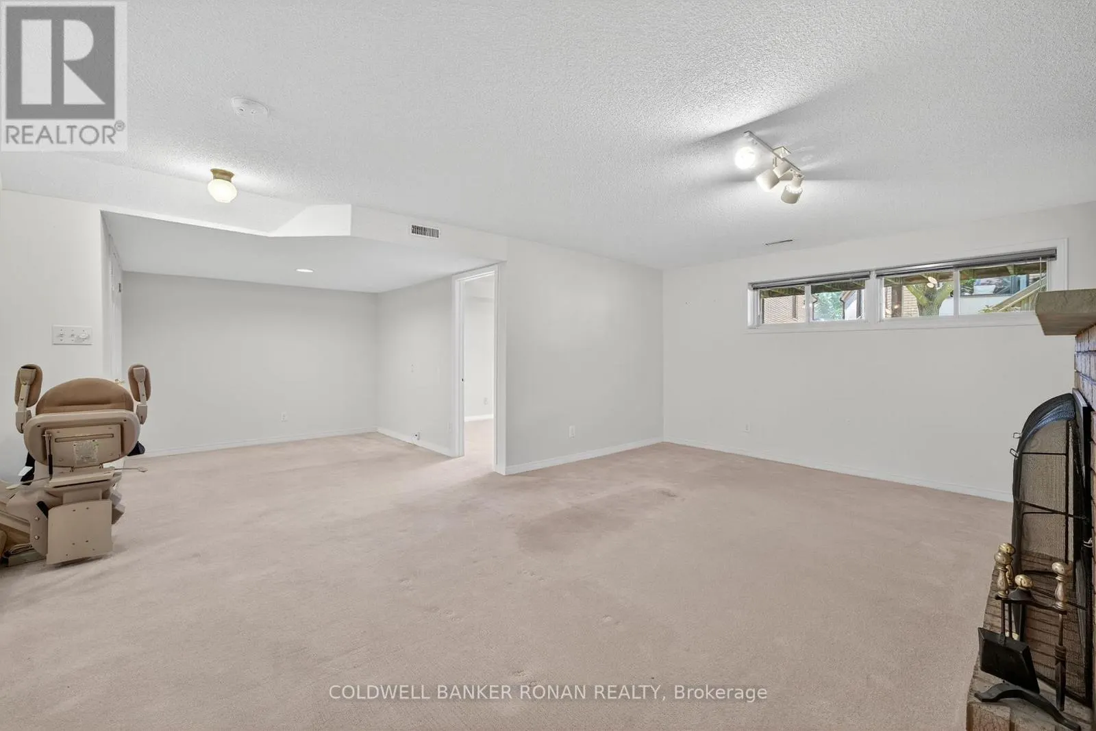 12 GLENWOOD DRIVE