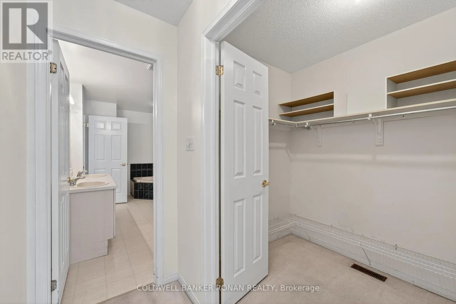 12 GLENWOOD DRIVE