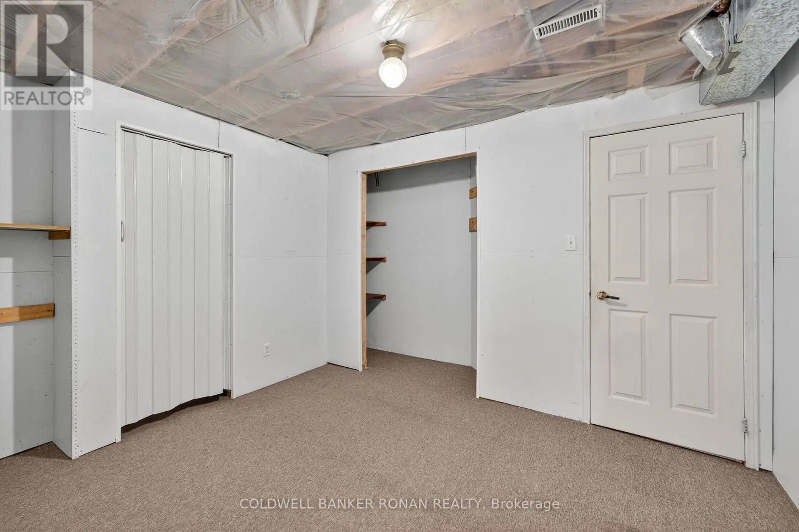 12 GLENWOOD DRIVE