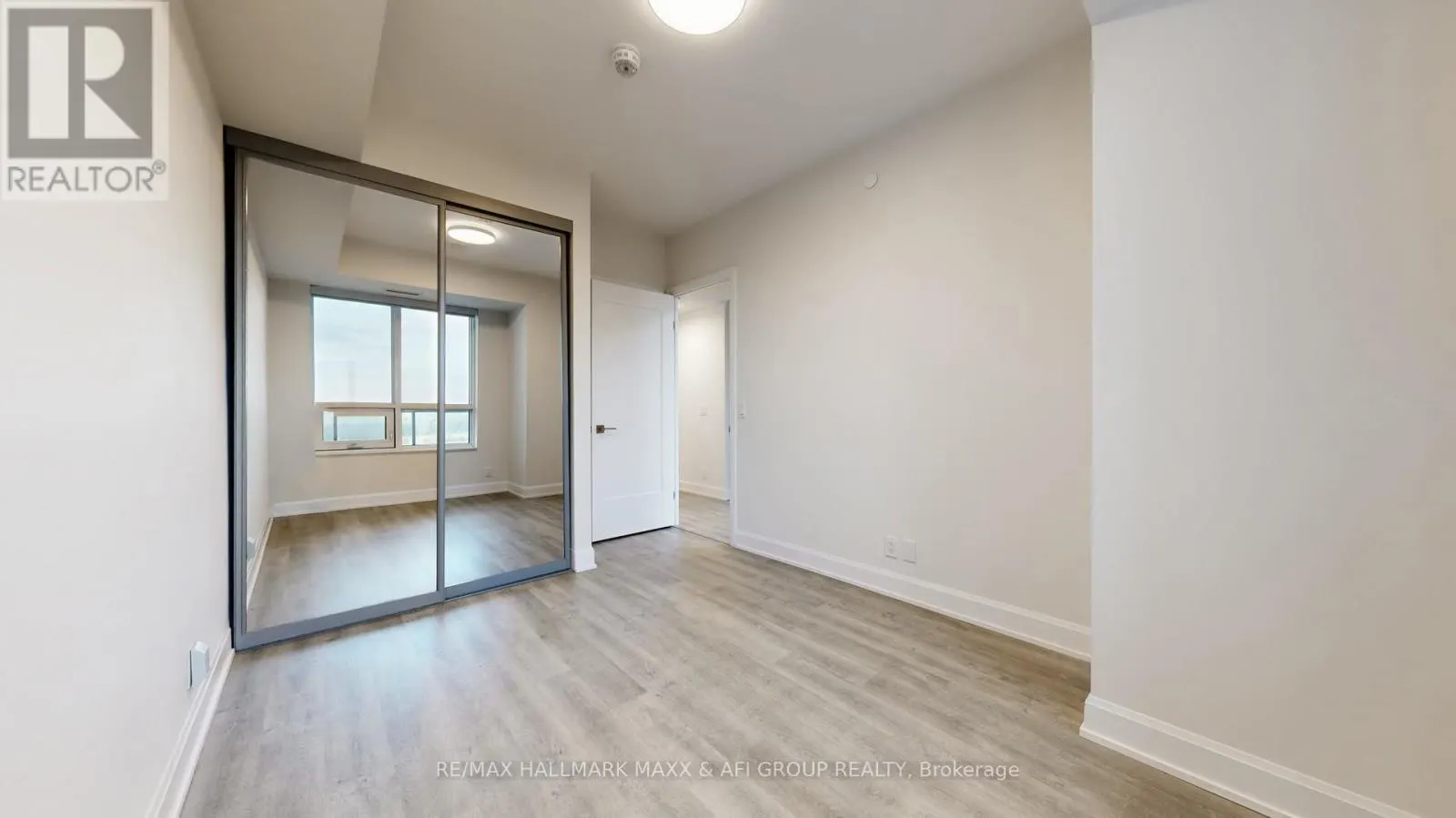 1207 - 12 GANDHI LANE