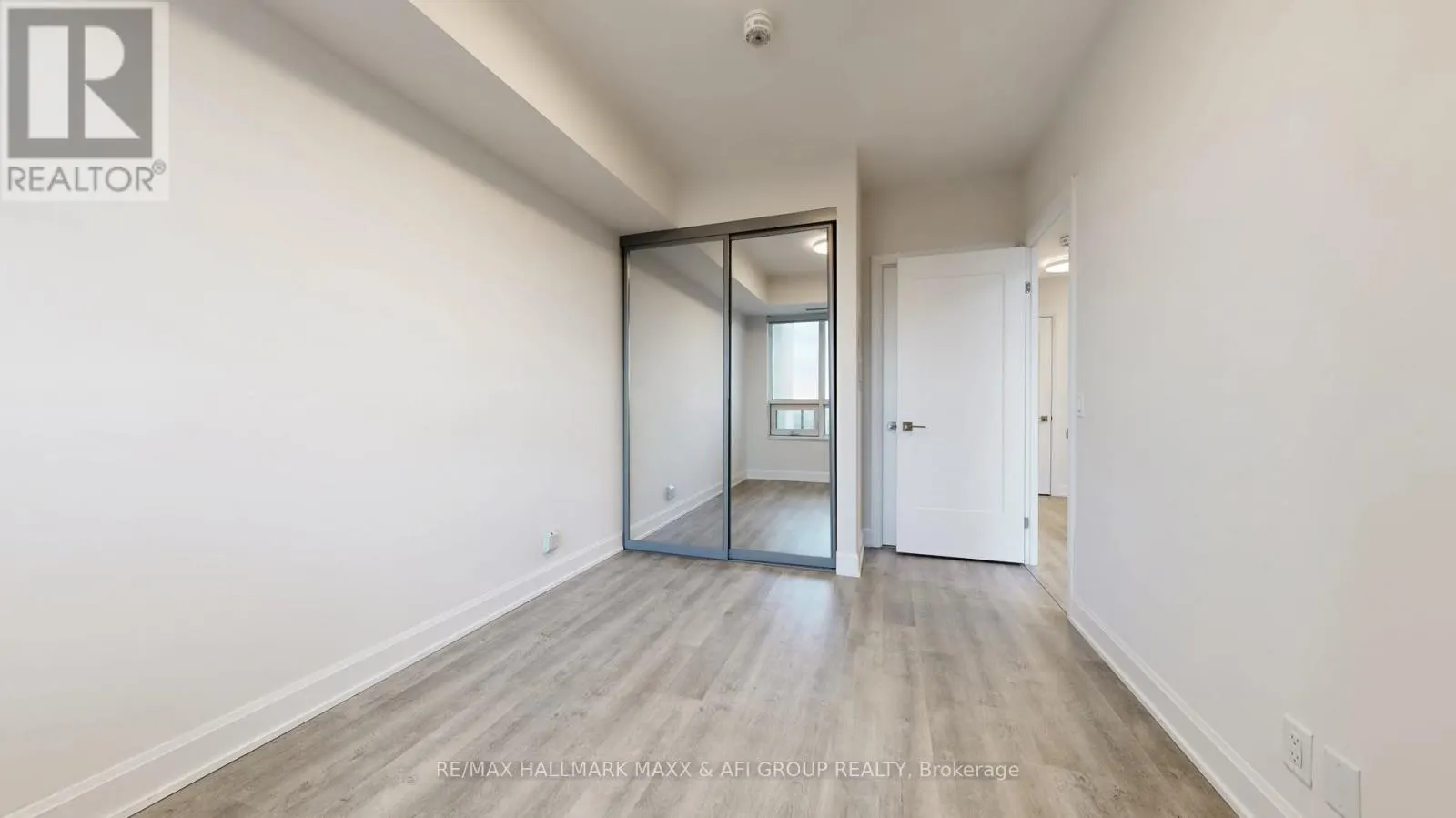 1207 - 12 GANDHI LANE
