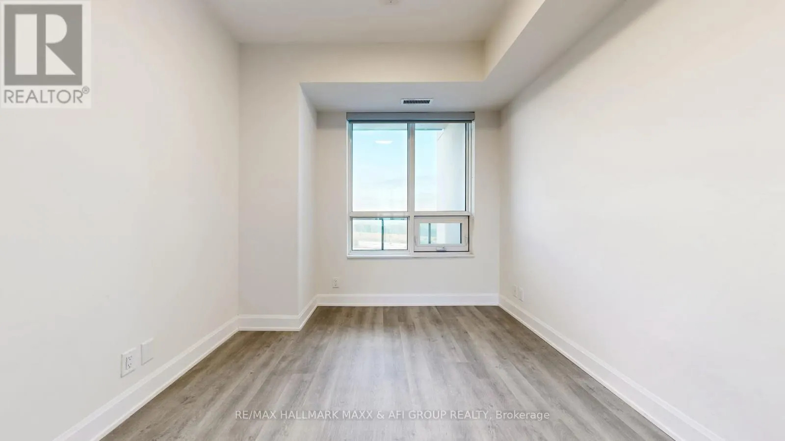 1207 - 12 GANDHI LANE