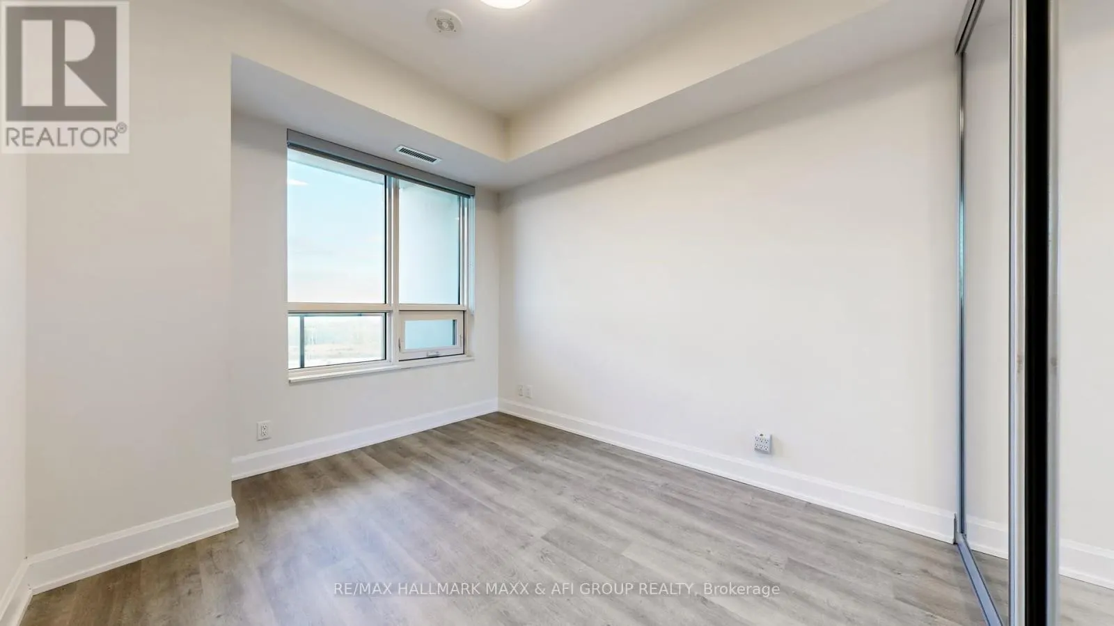 1207 - 12 GANDHI LANE