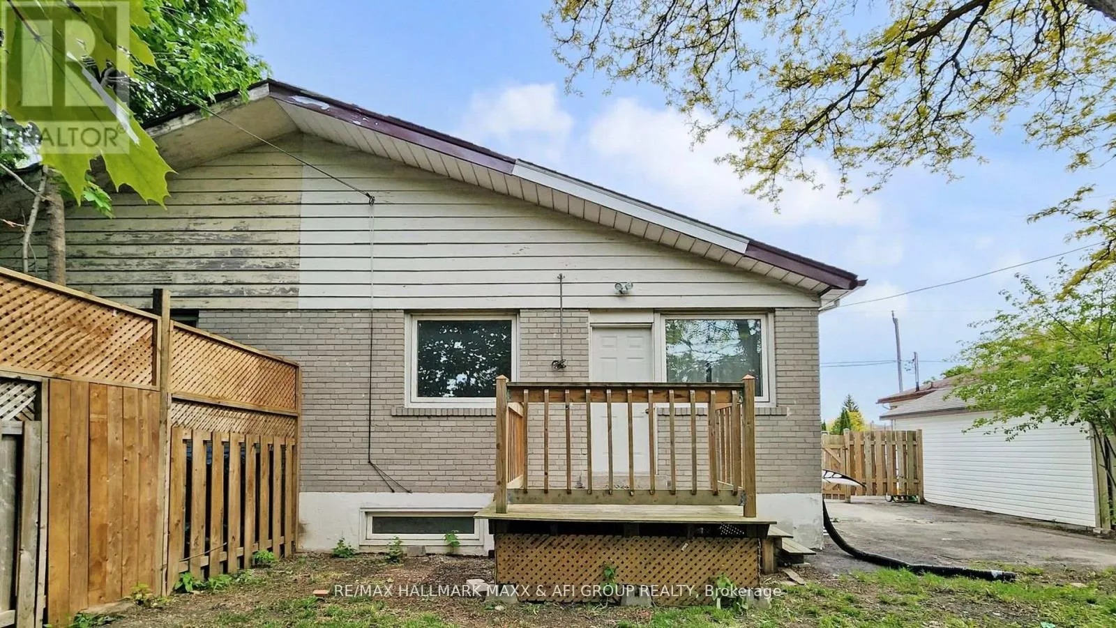 319 TAYLOR MILLS DRIVE N
