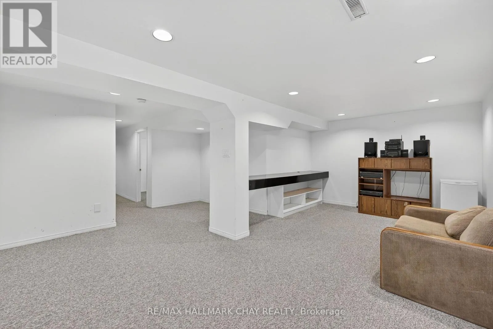 82 LILAC AVENUE