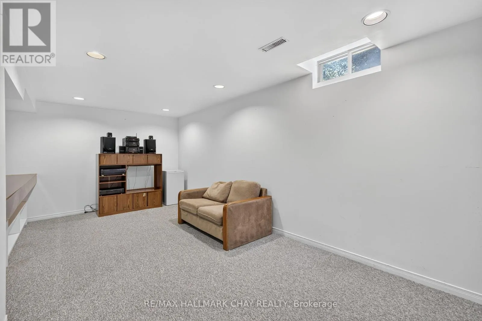 82 LILAC AVENUE