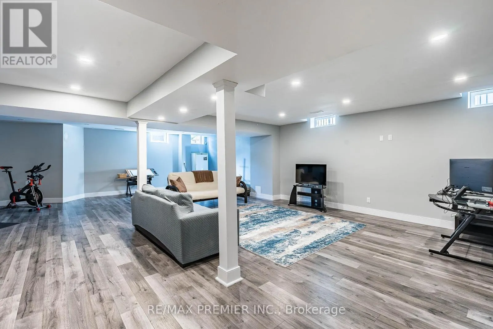56 WICKER DRIVE