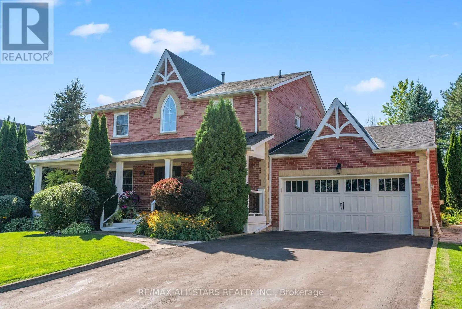 24 COLONEL SHARPE CRESCENT