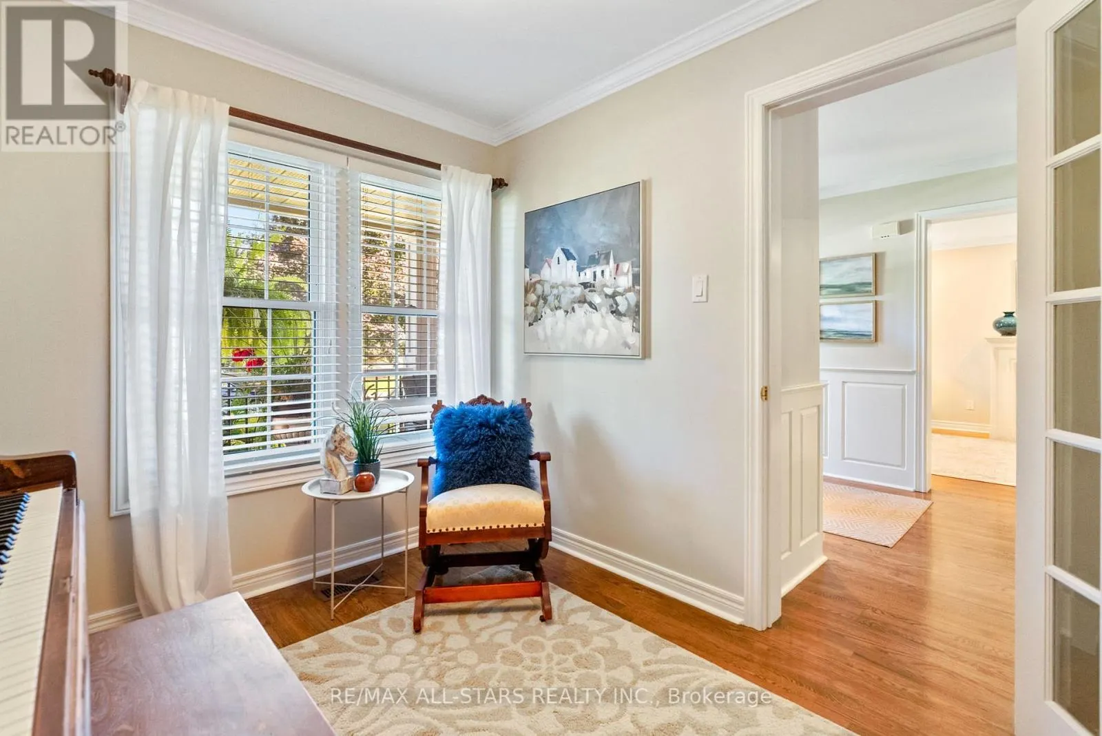 24 COLONEL SHARPE CRESCENT
