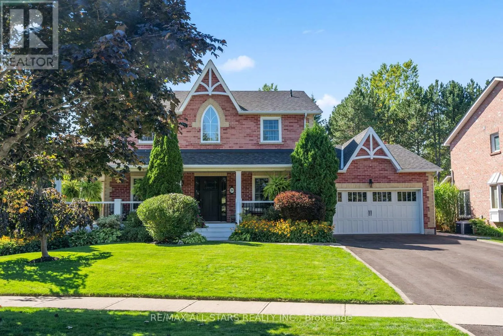24 COLONEL SHARPE CRESCENT