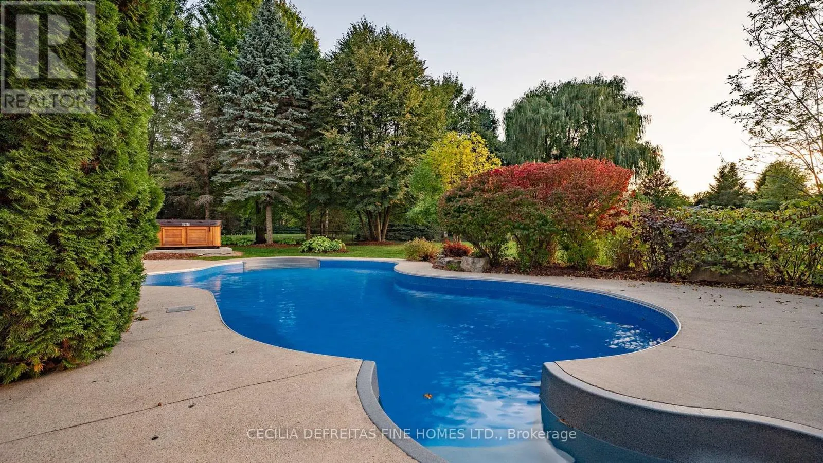 74 MACTAGGART DRIVE