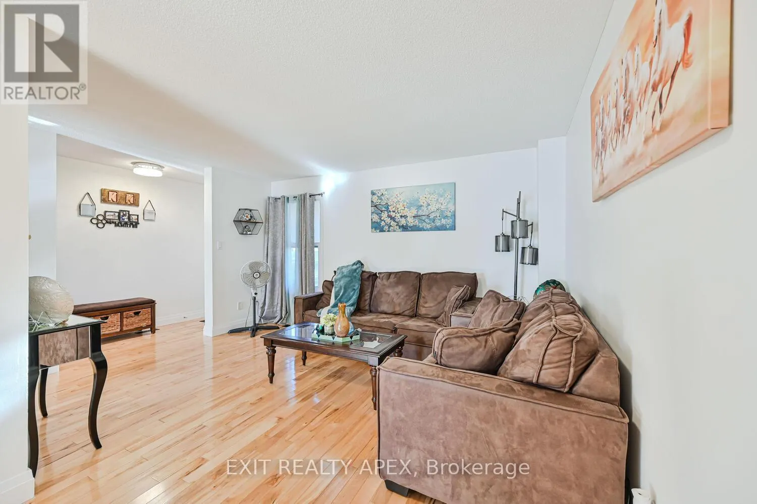 138 HEYDON AVENUE E