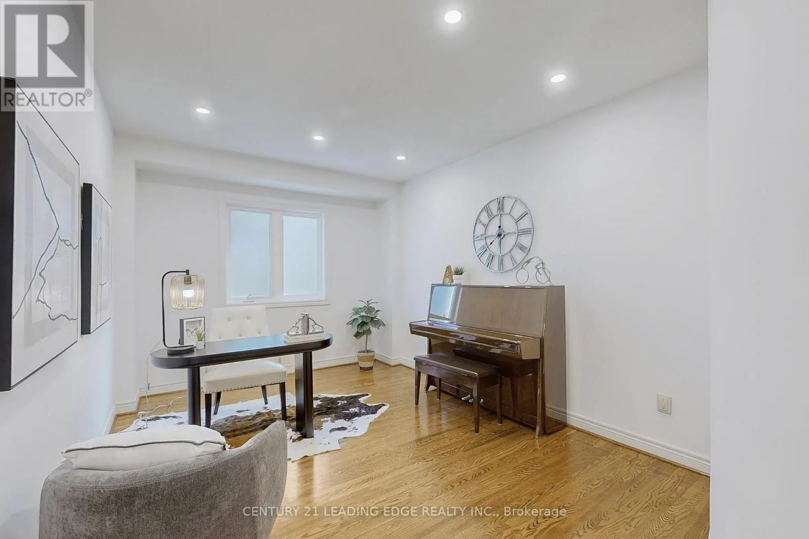 10 MACRILL ROAD