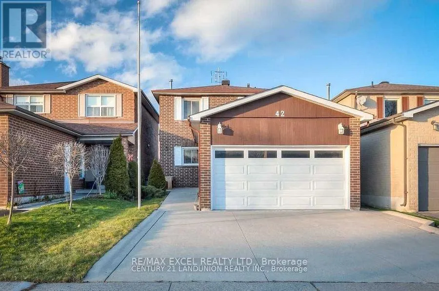 42 GRAY CRESCENT