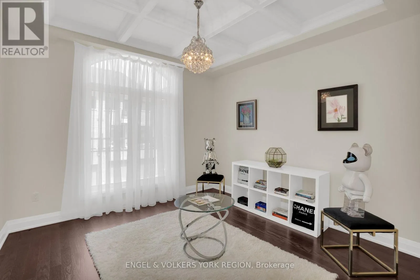 29 NARDINI LANE N