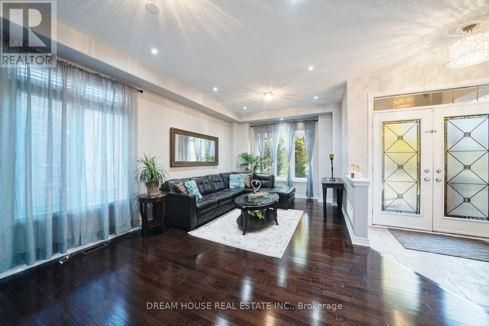 20 HEATHER DRIVE
