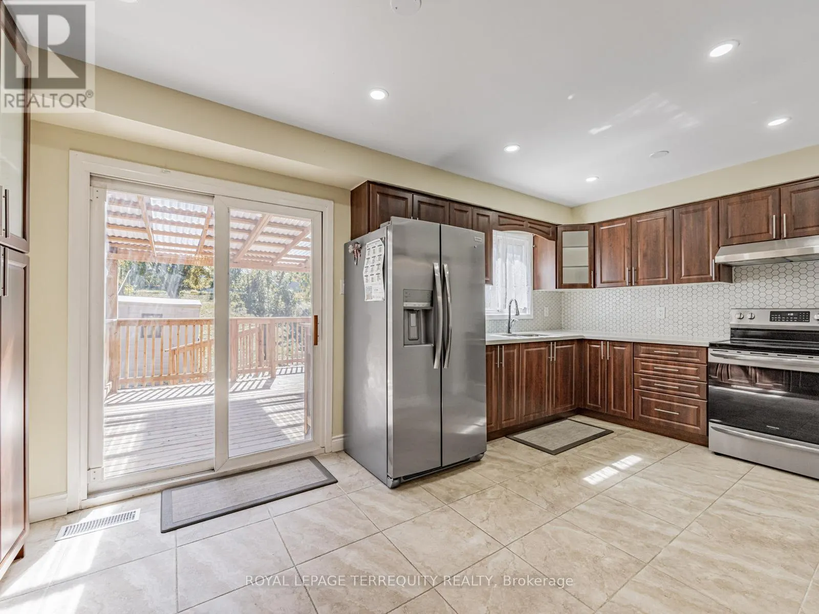 65 BOB O'LINK AVENUE
