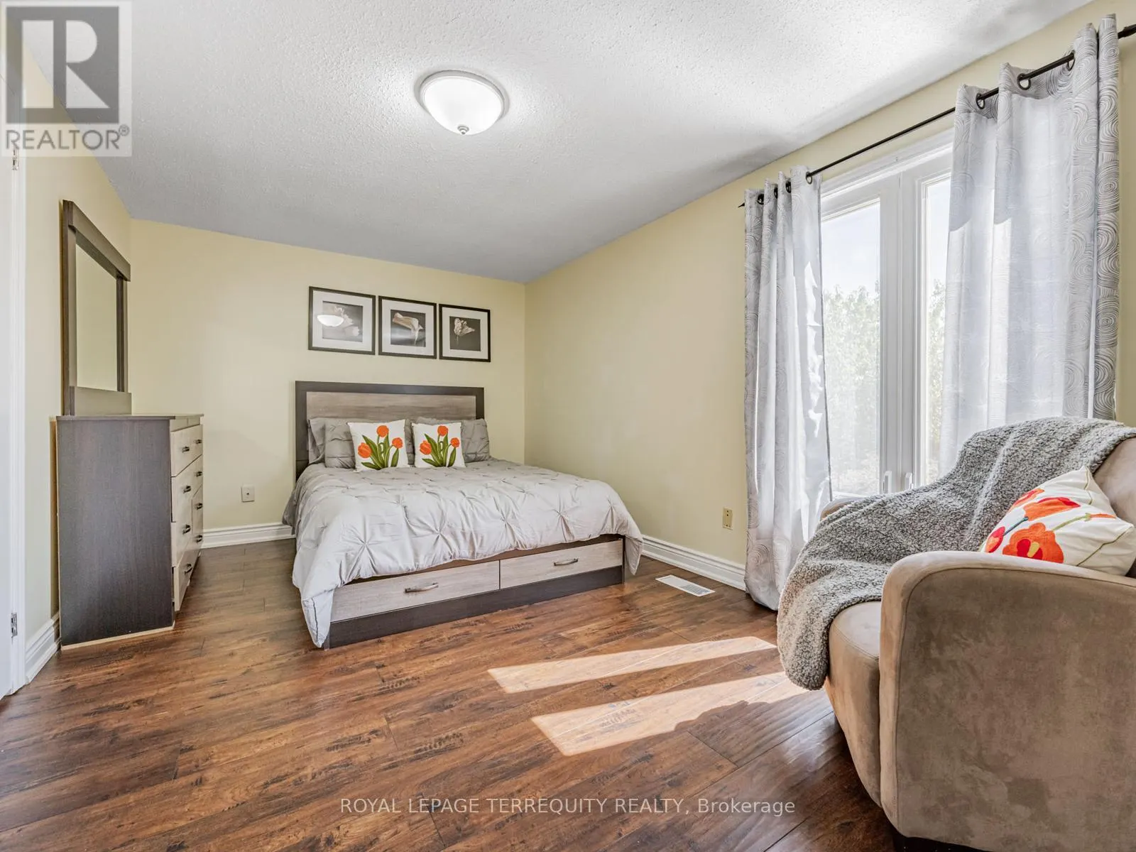 65 BOB O'LINK AVENUE