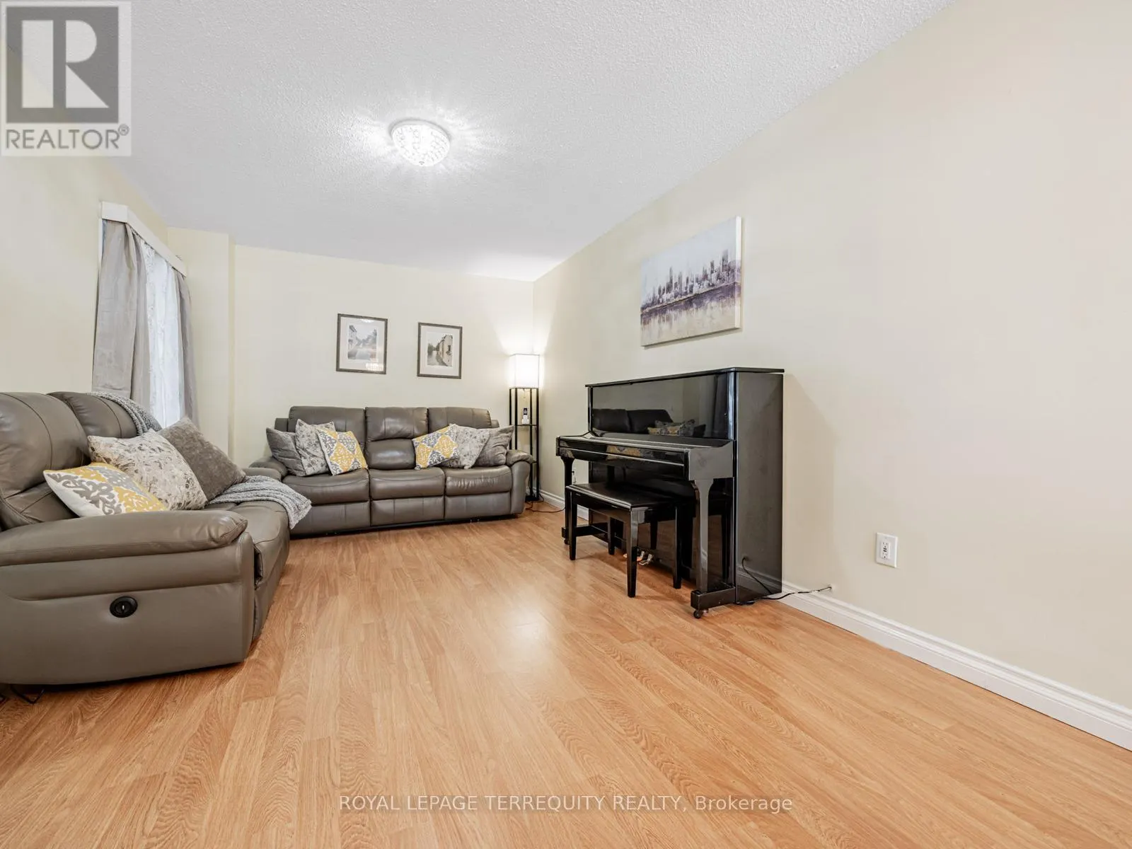 65 BOB O'LINK AVENUE