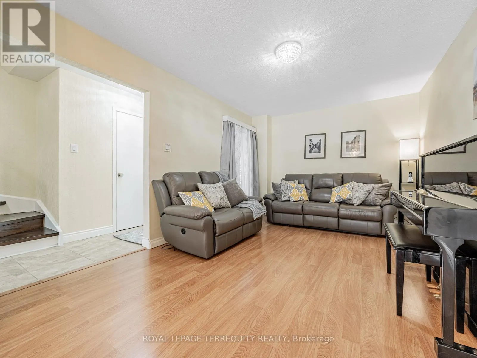 65 BOB O'LINK AVENUE