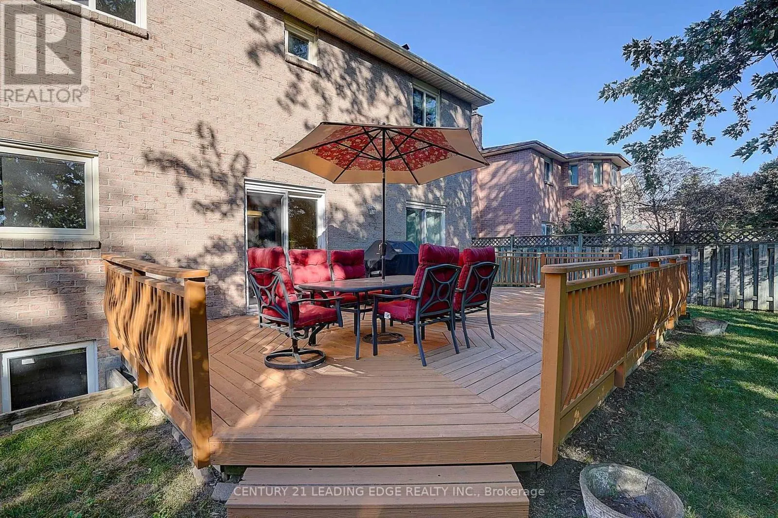 27 SAWYER CRESCENT