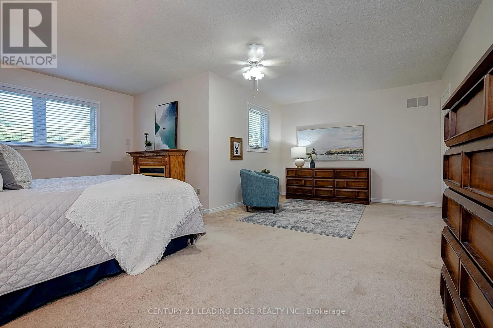 27 SAWYER CRESCENT
