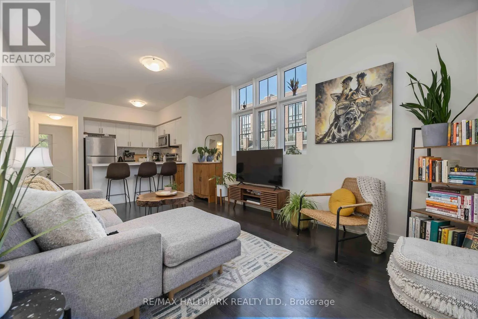 244 - 18 WHITAKER WAY